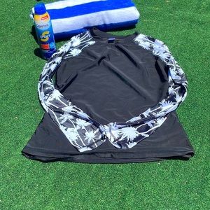 Women/Juniors, Small, Rash guard